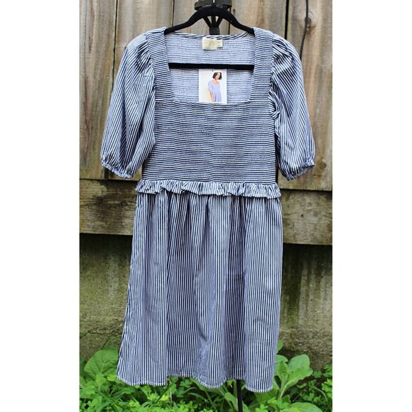 New with Tags - Nation LTD- Betsy Striped Dress with Smocked Bodice, sz Small - Picture 2 of 14